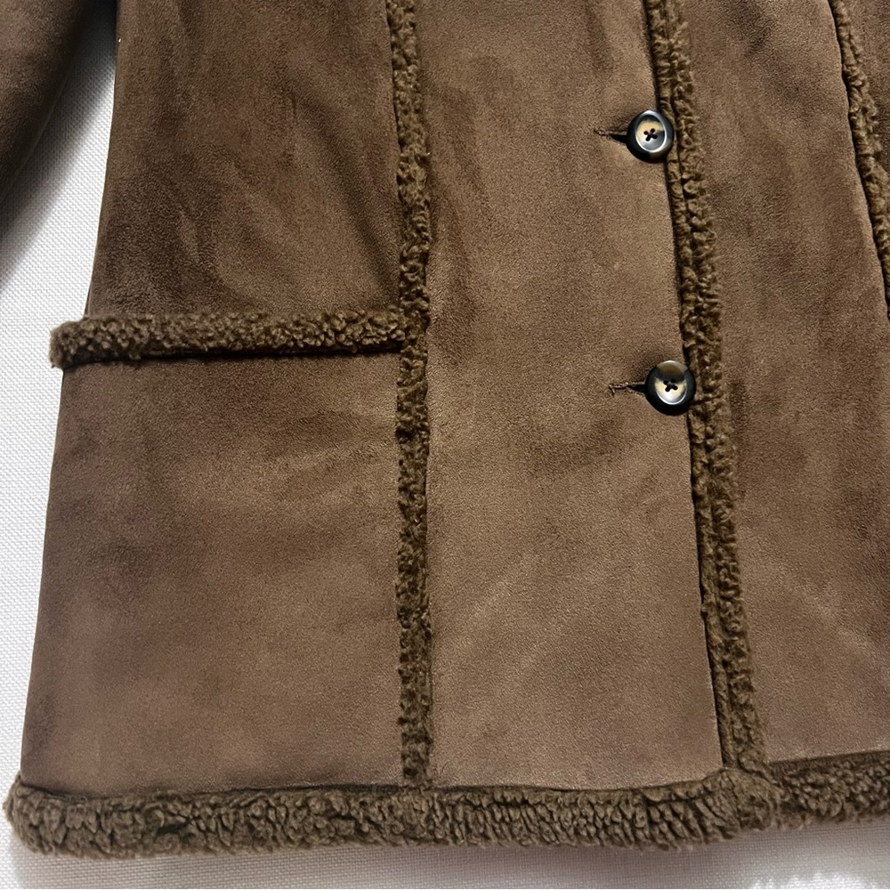 L.L.Bean Women’s Faux Suede Sherpa Chore Jacket — Medium - Picture 6 of 15